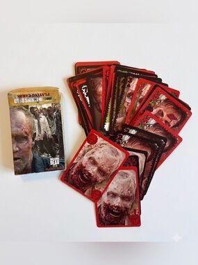 The Walking Dead Playing Cards Colelctible Family Friend Fun Zombie AMC TV Show